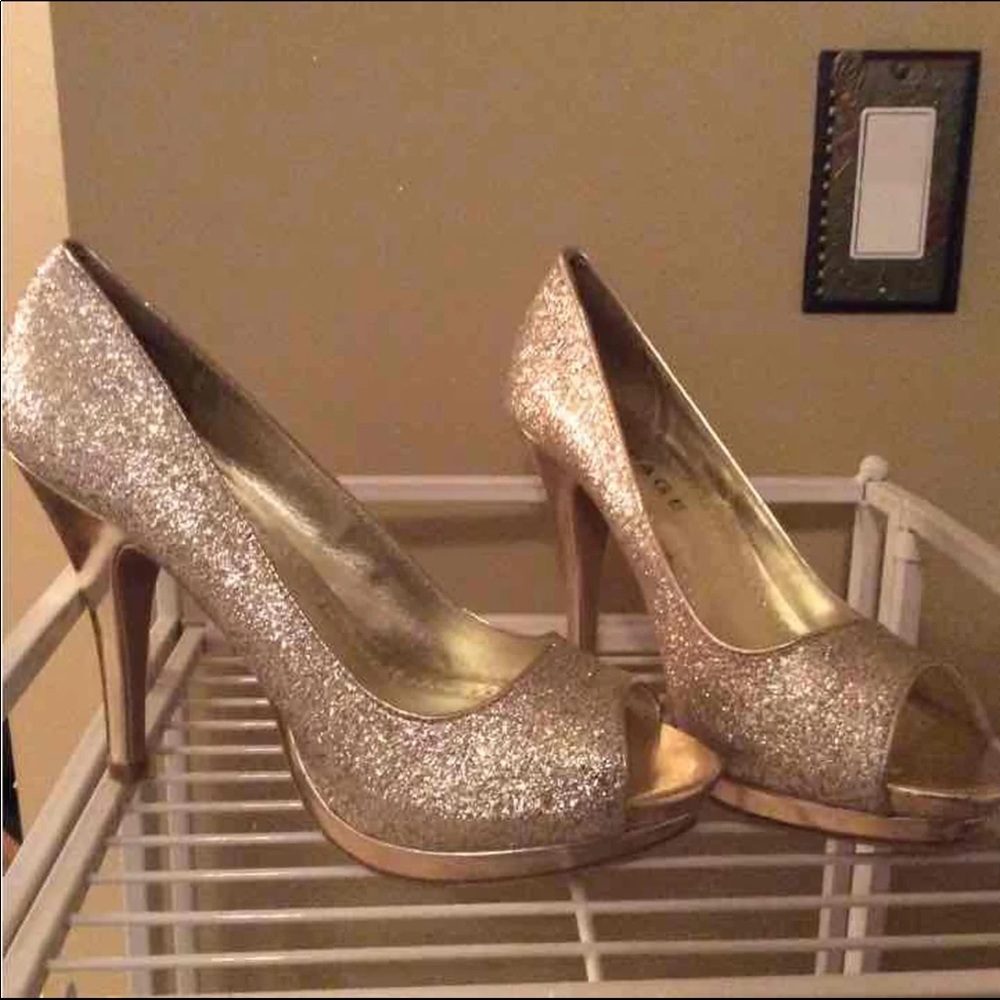 NEW no tags. Glitter Platform Shoes